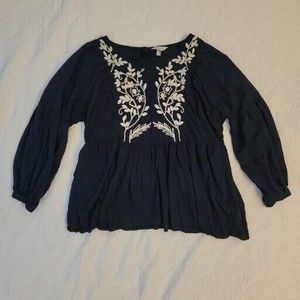 Lucky Brand Navy Blue Boho Tunic White Embroidered Flowy Top Blouse Womens M
